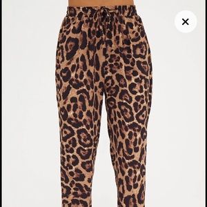 Pretty Little Thing Leopard Pants